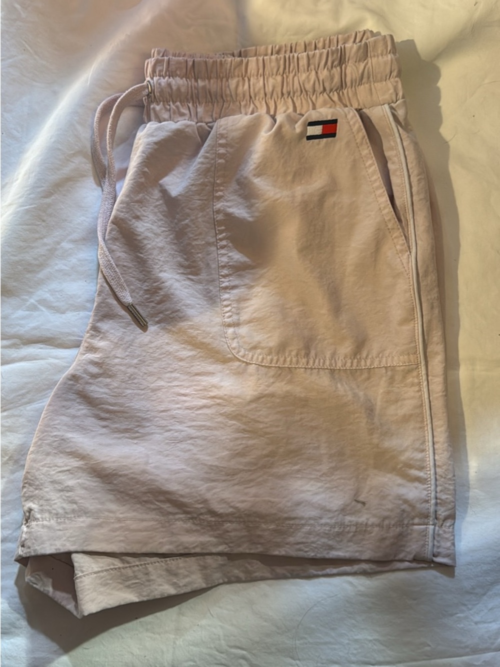 Tommy Hilfiger women’s Pale Pink Elastic Waist Athletic Shorts